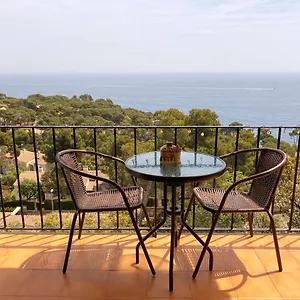 https://wonderful-apartment-with-outstanding-views-calella.catalonia-hotels.com